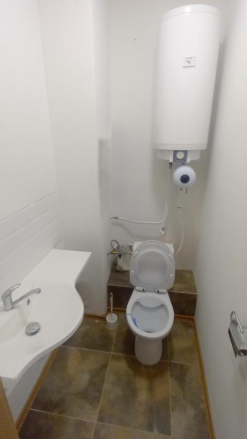 Krasny Priestranny Slnecny Apartman V Centre Mesta Trenčín المظهر الخارجي الصورة