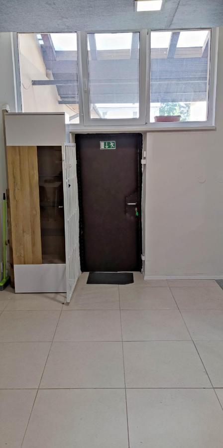 Krasny Priestranny Slnecny Apartman V Centre Mesta Trenčín المظهر الخارجي الصورة